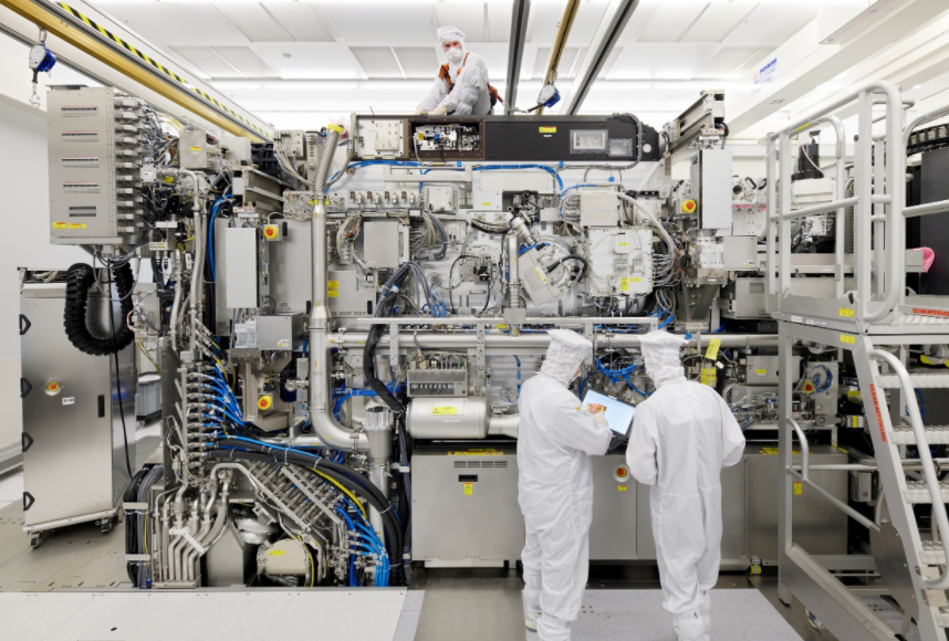 【兆恒機(jī)械】光刻機(jī)是干什么用的，工作原理是什么？